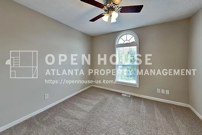 37 Christopher Dr — Photo 12