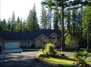 310 Bellewood Dr, Grants Pass, OR 97527