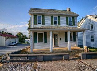 18 Hill St, Mount Holly Springs, PA 17065