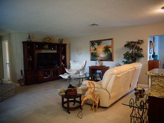 3rd image of 6337 29th St S