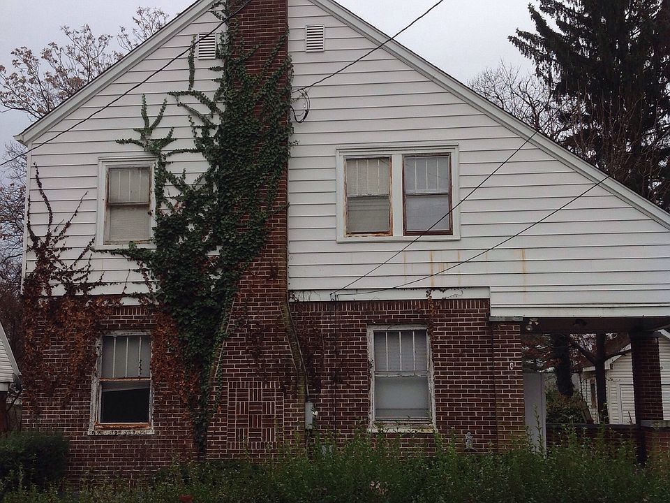 1st image of 327 Noble Ave NE