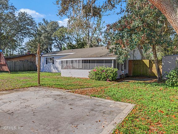 3rd image of 215 ORCHIS Road