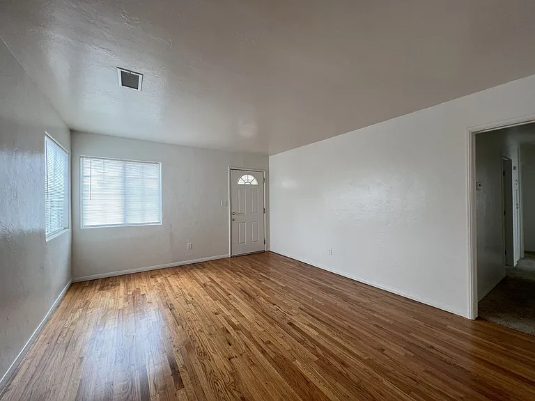 357 Garfield Ave — Photo 15