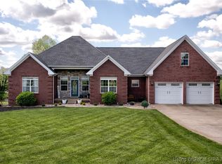 8834 Highland Lake Dr, Georgetown, IN 47122