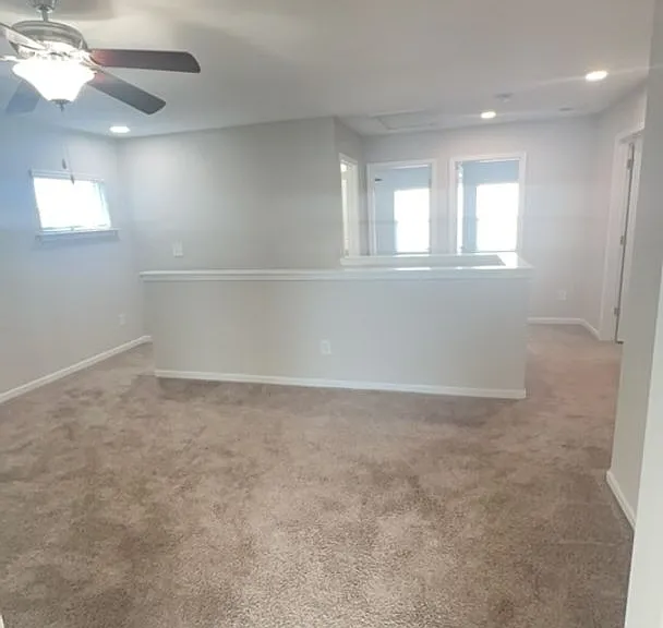 409 Hosea Ct — Photo 9