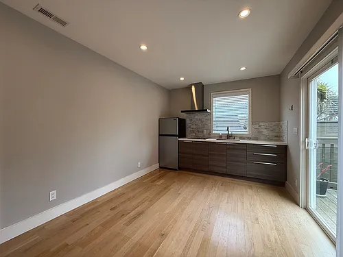 427 Huron Ave #2 Photo 1 427 Huron Ave #2 Photo 1