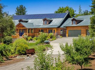 11785 Overhill Dr, Auburn, CA 95602