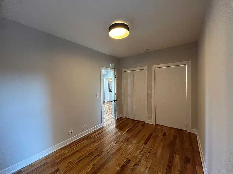 W Wrightwood Ave — Photo 8