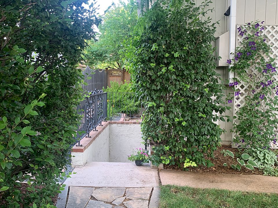 private entrance to studio apartment