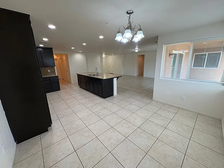 2132 E Sweet Ave — Photo 14
