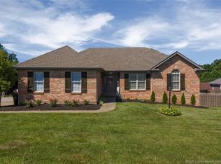 4113 Andrew Dr, Floyds Knobs, IN 47119