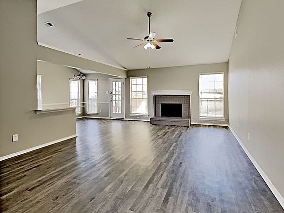 4th image of 4608 Greenwich Dr