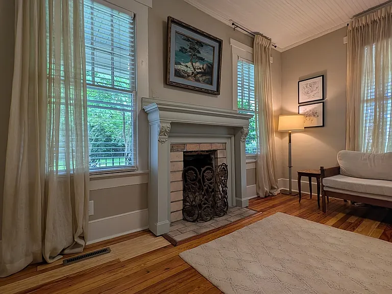 Secession Ave — Photo 8