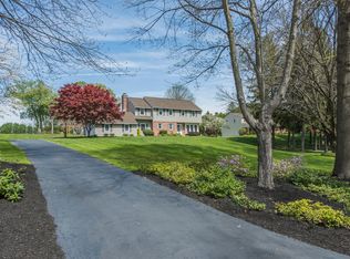 115 Saint Johns Dr, Glen Mills, PA 19342