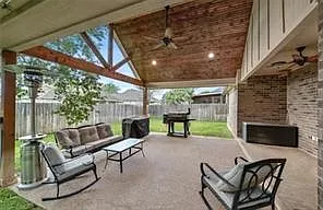 4902 Park Hampton Dr — Photo 18