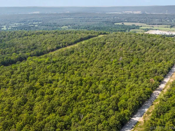 N 133rd Rd, Quinton, OK 74561