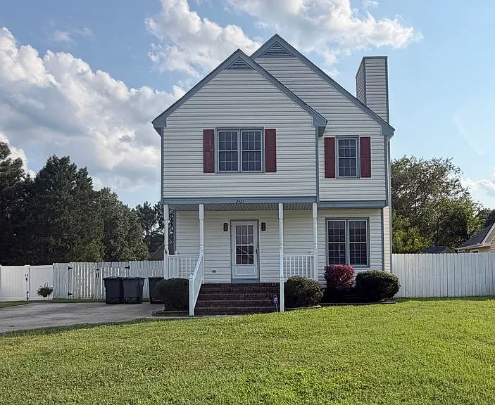2421 Sexton Rd — Photo 2