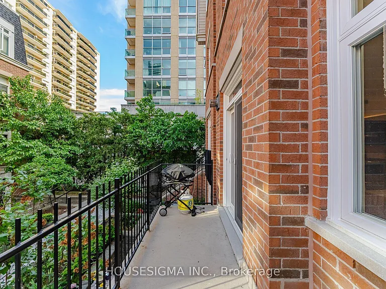 83 Lillian St #25 — Photo 8