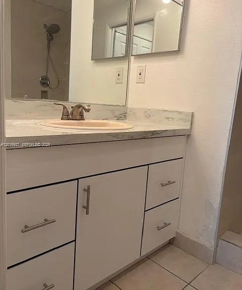 8000 N Nob Hill Rd #206 — Photo 13