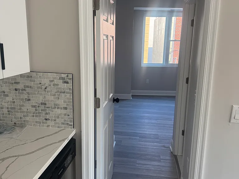 1822 Ridge Ave — Photo 18