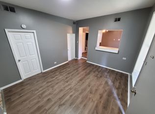 3405 S Ashland Ave #1R, Chicago, IL 60608