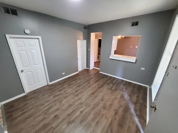 3405 S Ashland Ave #1R, Chicago, IL 60608