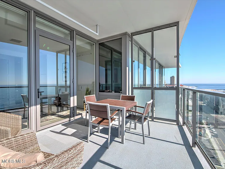 1101 Ocean Ave #1102 — Photo 35
