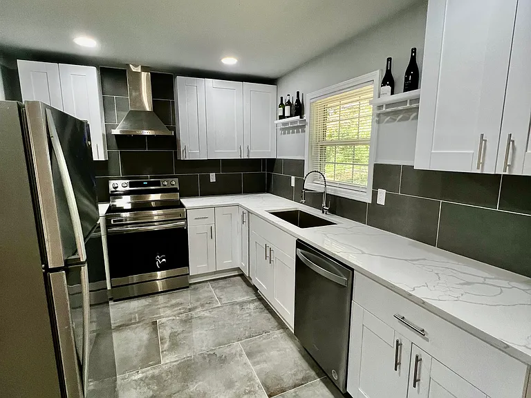 3942 Kirksford Dr — Photo 7