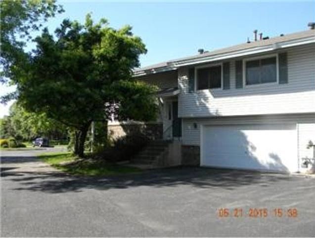 1st image of 835 Evergreen Cir