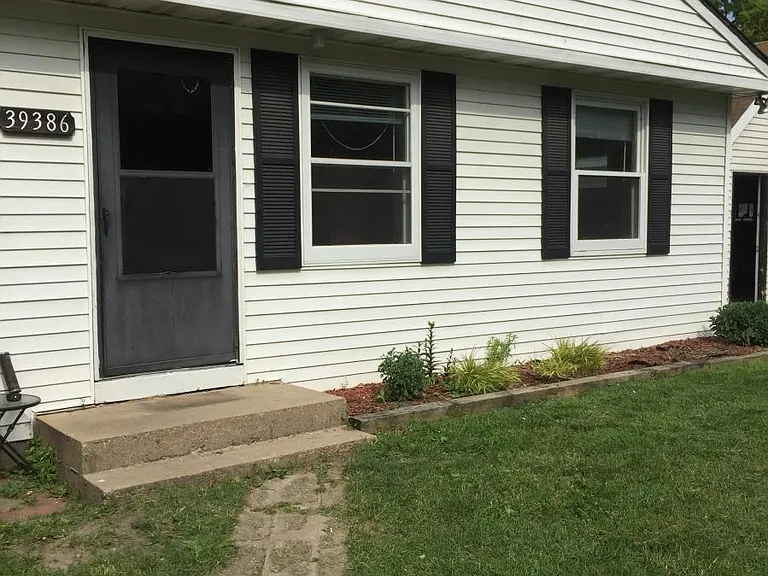 39386 N Rena Ave — Photo 2