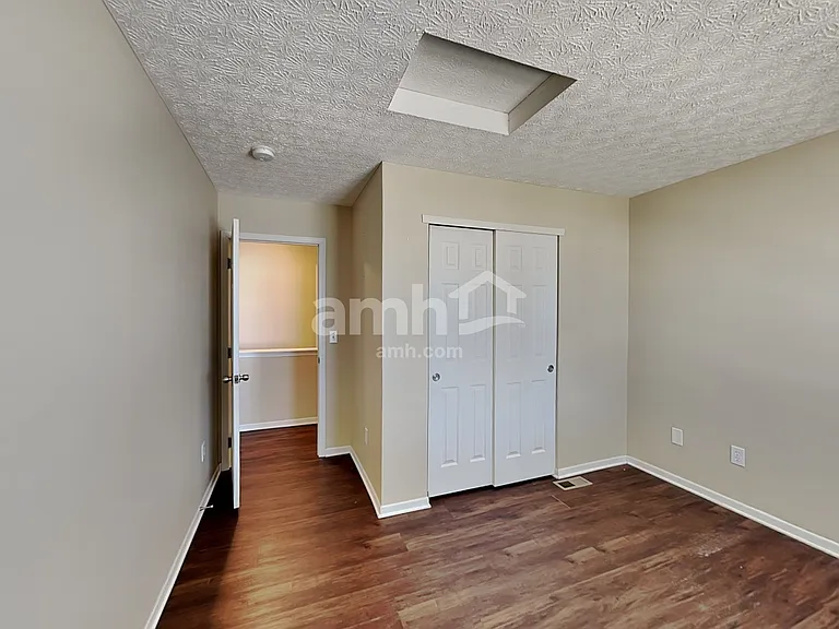 5979 Haydens Crossing Blvd — Photo 16