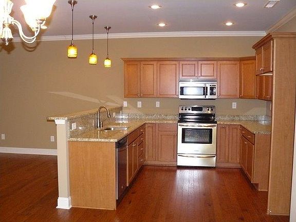 5th image of 220 James Longstreet Blvd #220