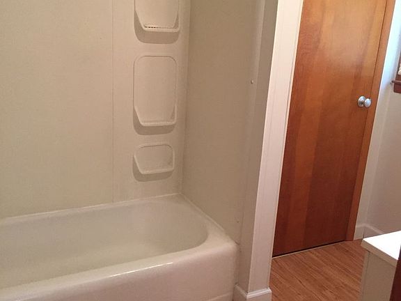 4th image of 802 S Osteopathy Ave APT 2