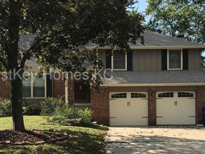 2013 E Sheridan Bridge Ln, Olathe, KS, 66062