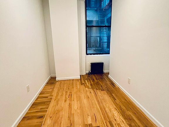 5th image of 11 Maiden Ln APT 8d