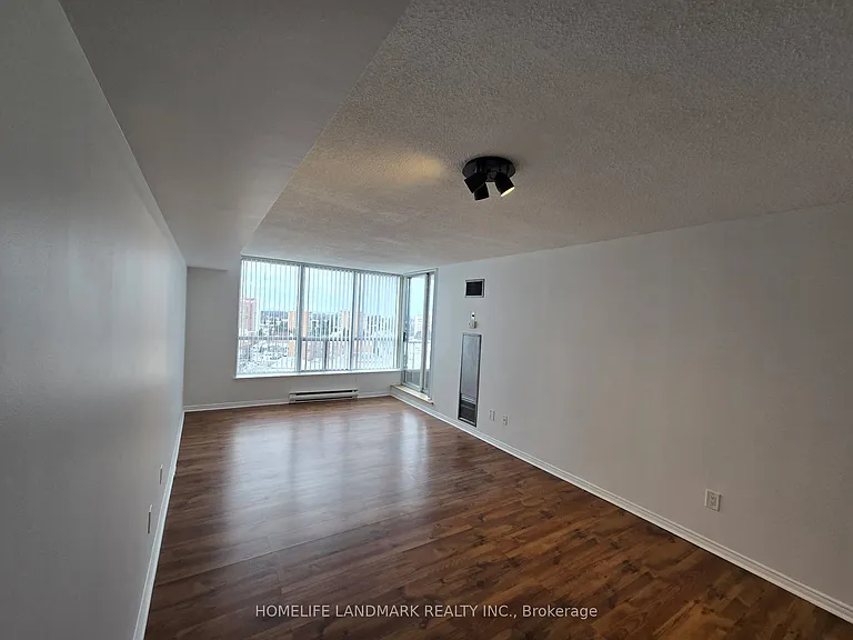 410 McLevin Ave #1811 — Photo 4