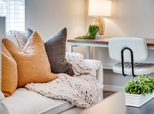 8782 N Otter Cir, Camas, WA 98607