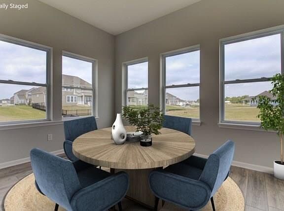 4th image of 3820 Shady Lake Dr