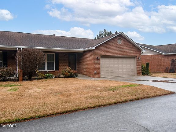 2nd image of 815 Stetson Dr