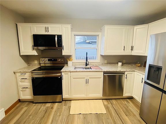 3rd image of 544 Fall Street