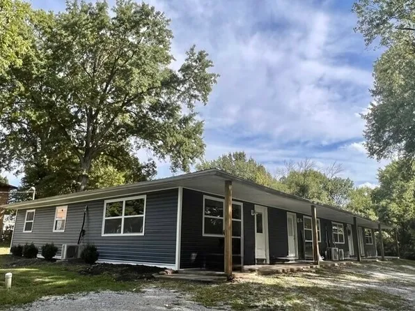 (undisclosed Address), Carterville, IL 62918