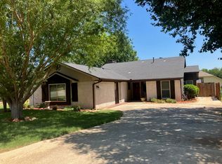 3915 Winston Dr, Denton, TX 76210