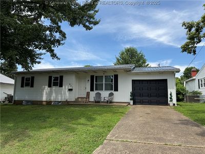 637 Douglas Ave, Ravenswood, WV, 26164