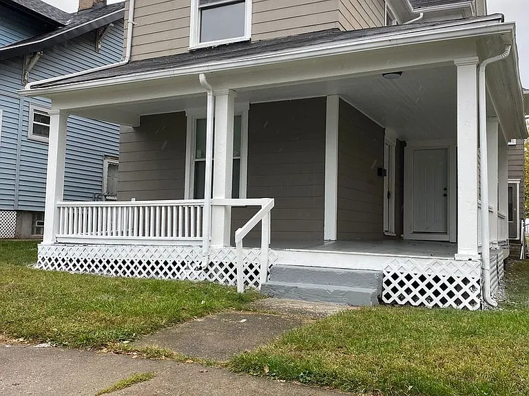 812 Huffman Ave — Photo 1