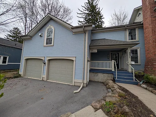 105 Pine St Photo 1