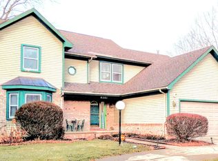 8287 Berkshire Dr, Ypsilanti, MI