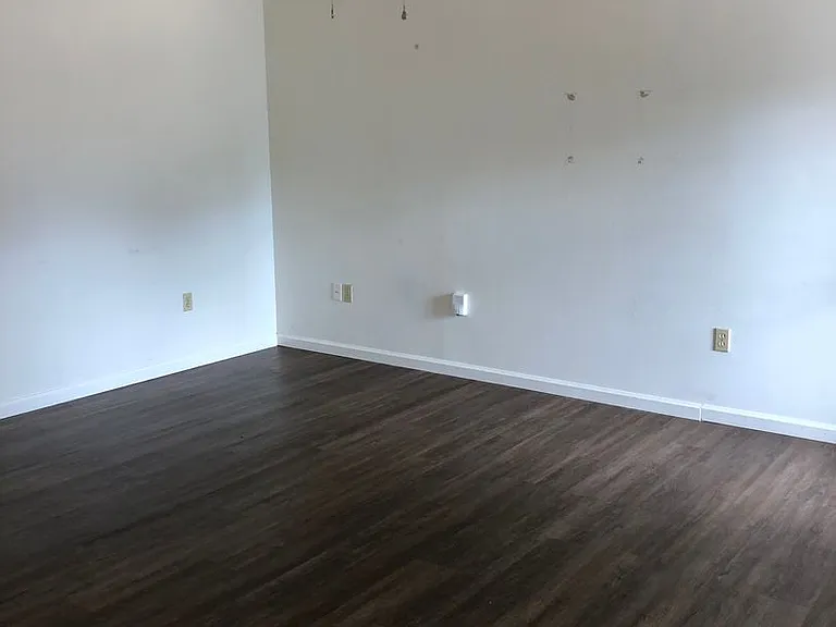 2910 E Moore Ave #20 — Photo 4