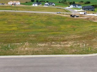 16 High Cross Cir, Crooks, SD 57020