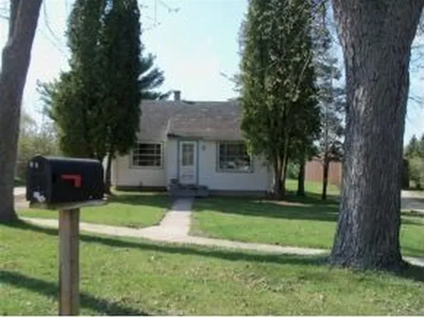 325 N Clinton St, Princeton, WI 54968