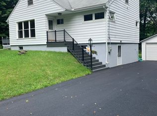 895 S Jensen Rd, Vestal, NY 13850